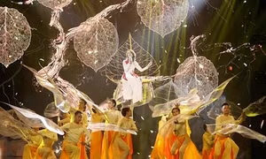 Dàn sao hội tụ trong chương trình ‘Chào 2018’ 