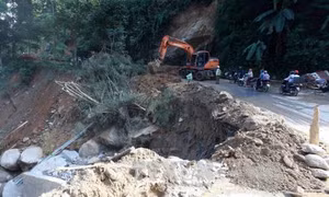  Lai Châu: Tập trung khắc phục sạt lở trên đèo Hoàng Liên Sơn