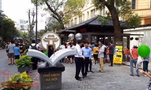 Phố sách Xuân Mậu Tuất 2018 khai mạc mùng 3 Tết