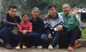 Chuyện tình anh lính lái xe tăng vào Dinh Độc Lập và cô hái dâu nông trường Ba Sao