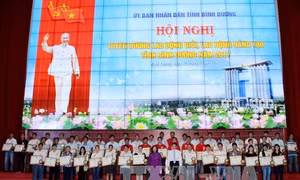 Nghỉ 40 ngày làm việc trở lên vẫn được xét ‘Lao động tiên tiến’