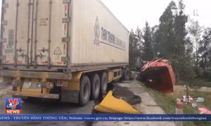 Tai nạn liên hoàn, hàng loạt xe container đâm vào nhau trên tuyến tránh thành phố Vinh