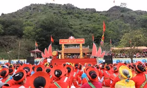 Tưng bừng Lễ hội Mai An Tiêm năm 2017 