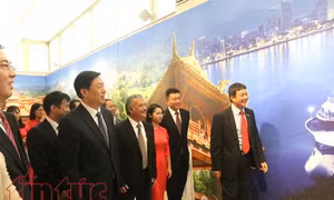 Khai mạc triển lãm ảnh ’Việt Nam tươi đẹp, Trung Quốc tươi đẹp’