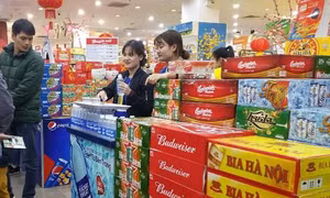Sinh viên làm thêm kiếm bạc triệu tiêu Tết