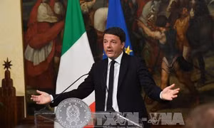 Bầu chọn lãnh đạo đảng cầm quyền tại Italy: Cựu Thủ tướng Renzi thắng áp đảo 