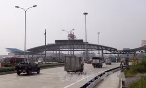 Xả trạm thu phí đường bộ ứng phó bão số 10 