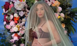 Thông báo mang song thai của Beyonce 'gây bão' mạng xã hội