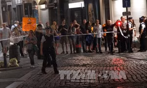 Bỉ sơ tán Nhà ga trung tâm, Cung điện Hoàng gia ở Brussels 