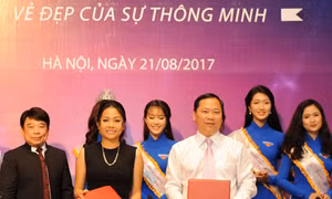 Trà thanh nhiệt Dr Thanh đồng hành cùng Hoa khôi Sinh viên 2017