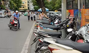 Từ ngày 1/4, Hà Nội ứng dụng công nghệ quản lý, thu giá trông giữ xe theo giờ