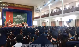 So đo bằng tại chức với chính quy 