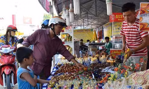  Phiên chợ hàng Việt về nông thôn thu hút hàng nghìn lượt người