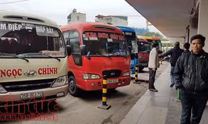 Lái xe khách tuyến Ninh Bình - Giáp Bát chấm dứt 3 ngày đình công
