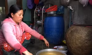 Trả tiền mua nước sạch nhưng phải dùng nước bẩn