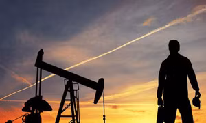 Sản lượng dầu thô Mỹ tăng, OPEC gặp khó