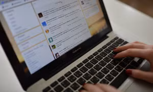 Ông Putin ký sắc lệnh cấm nặc danh trên Internet