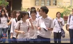 Kết thúc môn thi đầu tiên vào lớp 10 các trường công lập Hà Nội
