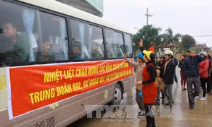 Hàng nghìn thanh niên Quân khu I nô nức lên đường nhập ngũ