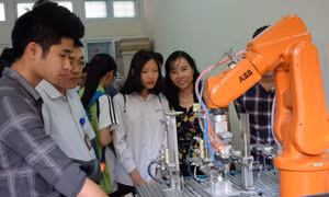 Nhiều chính sách giáo dục nghề nghiệp chưa đến với người dân, doanh nghiệp
