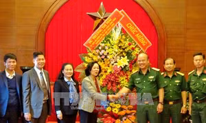 Trưởng Ban Dân vận Trung ương Trương Thị Mai thăm, chúc mừng các đơn vị quân đội tại TP Hồ Chí Minh