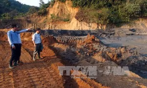 Khắc phục sự cố vỡ đập ngăn bể chứa bùn thải tại Nghệ An