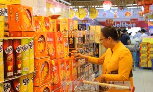 Dự trữ đủ hàng hóa, bình ổn thị trường Tết