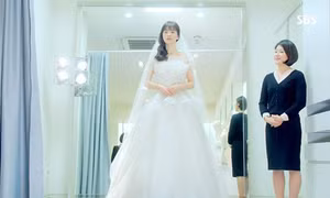 Song Hye Kyo sẽ chọn mẫu váy cưới nào cho ngày trọng đại?
