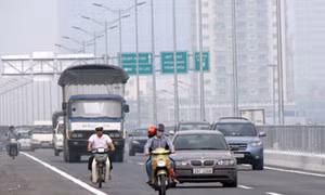 Xử lý nghiêm xe ba gác, xe máy đi đường vành đai 3 trên cao
