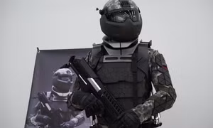 Hé lộ mẫu áo giáp chiến đấu như trong phim Star Wars của quân đội Nga