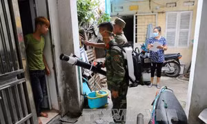 Hà Nội nhiều bất cập trong khống chế dịch sốt xuất huyết - Bài 1 : 'Loạn' phun hóa chất