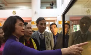 Khai mạc triển lãm 'Một thế kỷ đồng hành cùng dân tộc'