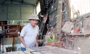 Thương binh Nguyễn Quang Văn làm giàu từ nghề mộc