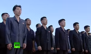 Cả trăm nghìn người Triều Tiên rầm rập biểu tình phản đối Tổng thống Trump