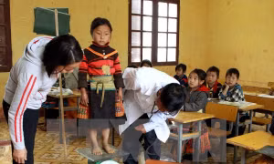 Trẻ thấp còi do không được ăn sáng đầy đủ và không uống sữa