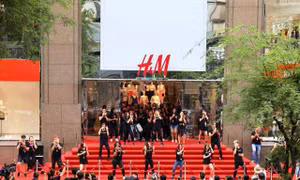 H&M, Zara đổ bộ, thời trang hàng hiệu có bùng nổ?