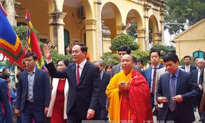Chủ tịch nước dâng hương khai Xuân tại Hoàng thành Thăng Long