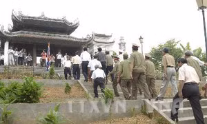 Du xuân Đền Phúc Khánh tưởng nhớ các vị chúa Bầu 