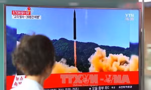 Tình báo Hàn Quốc tuyên bố Triều Tiên chưa thể làm chủ công nghệ ICBM