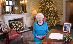 Vương quốc Anh mừng 65 năm Nữ hoàng Elizabeth II trị vì