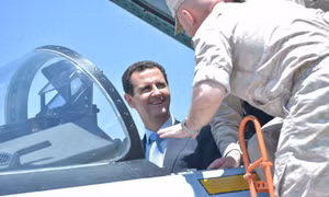 Giữa căng thẳng, Tổng thống Syria thử tài làm phi công Su-35