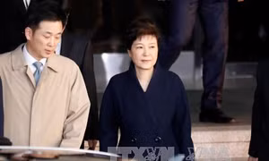 Bàn giao hồ sơ bà Park Geun-hye cho cơ quan điều tra