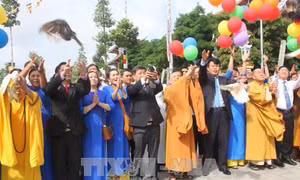 Hơn 10.000 tăng ni, phật tử cầu siêu cho nạn nhân tai nạn giao thông 2017