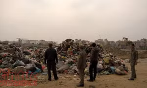 Công ty đổ rác thải sinh hoạt giữa Thủ đô có thể bị cắt hợp đồng thu gom rác