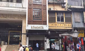 Hai cán bộ quản lý thị trường quận Hoàn Kiếm bị kỷ luật vì vụ Khaisilk