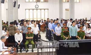 Xét xử Hà Văn Thắm và đồng phạm: Luật sư đề nghị trả hồ sơ để điều tra lại vụ án 