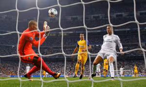 Giành chiến thắng với tỷ số đậm, Real giành vé vào vòng knock-out 