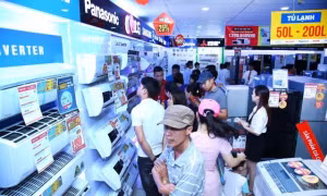 Đồ điện lạnh tiết kiệm điện hút khách đầu hè 
