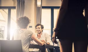 Chồng ngoại tình có thể bị đi tù ?