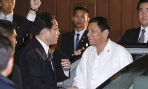Tổng thống Philippines công du Nhật Bản trước khi đón ông Trump